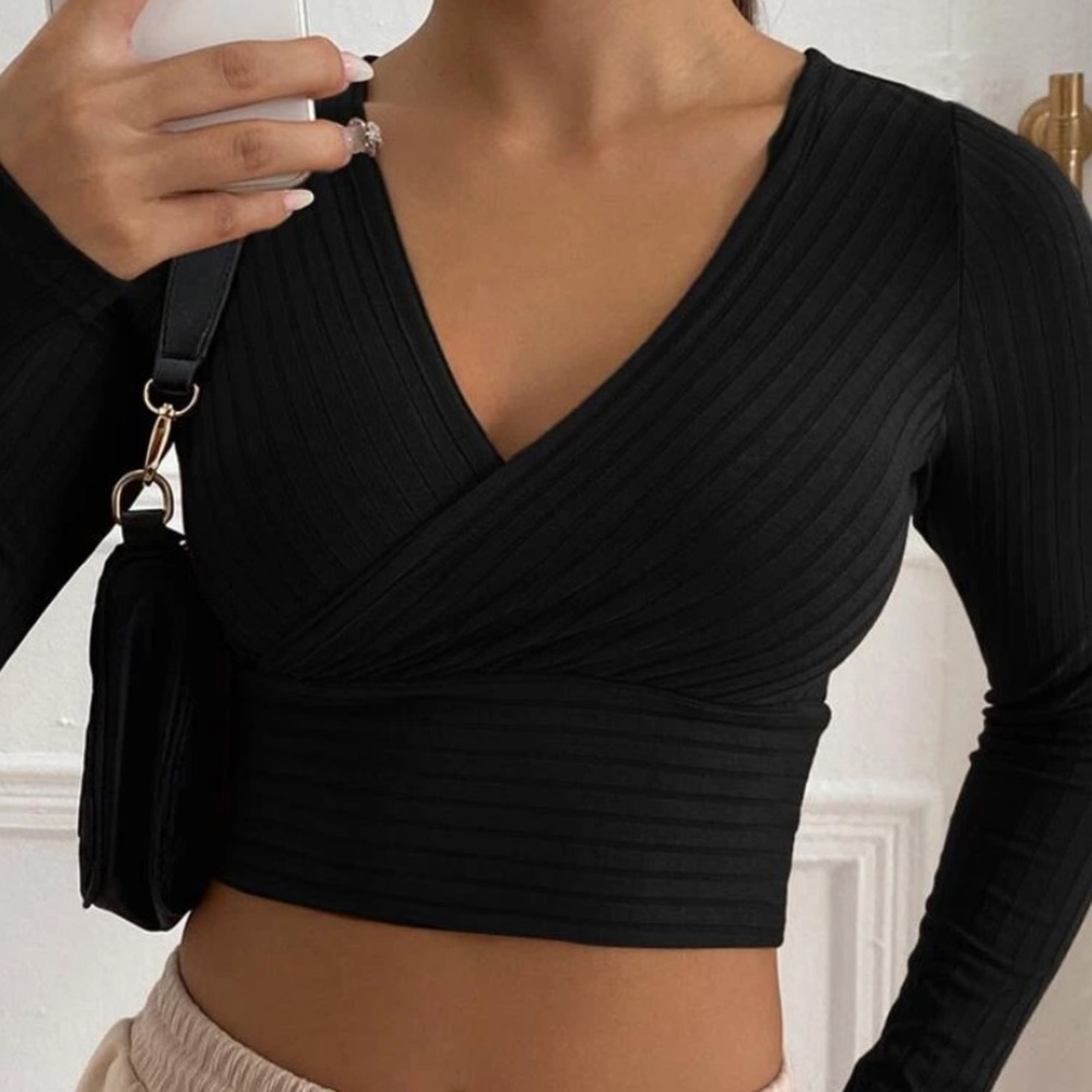Solid Rib-knit Crop Tee